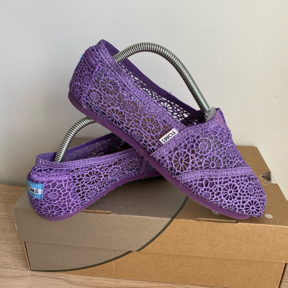 Toms Classic Crochet- W 8.5